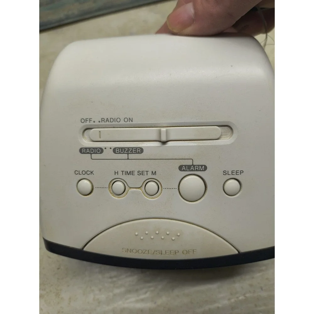 Sony Dream Machine ICF-C111 AM/FM Alarm‎ Clock Radio White